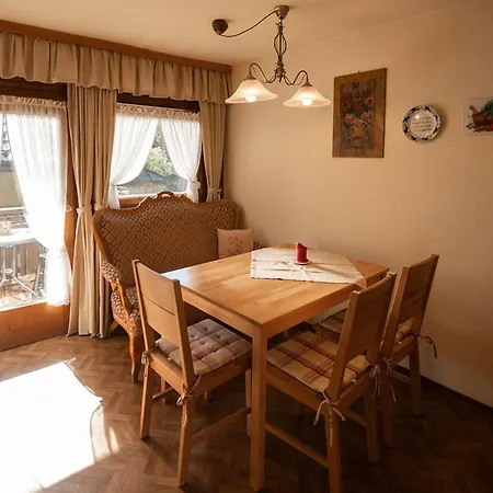 Daire Ferienwohnung Preisch 1
